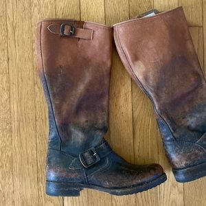 FRYE DISTRESSED TALL LEATHER BOOTS LOW HEEL 8 B